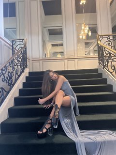 Addison Rae feet photo thumbnail