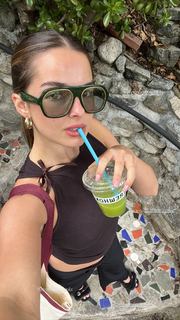 Addison Rae feet photo thumbnail