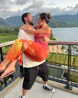 Addison Rae feet photo thumbnail