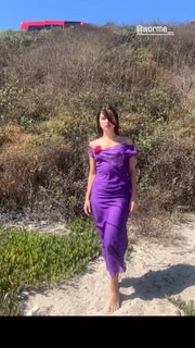 Addison Rae feet photo thumbnail