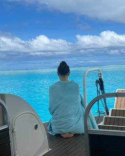 Addison Rae feet photo thumbnail