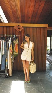Addison Rae feet photo thumbnail