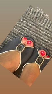 Addison Rae feet photo thumbnail