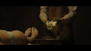 Addison Rae feet photo thumbnail