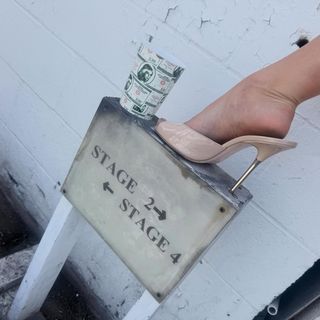 Addison Rae feet photo 10