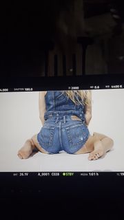Addison Rae feet photo 8