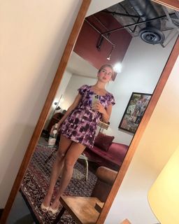 Addison Rae feet photo 9