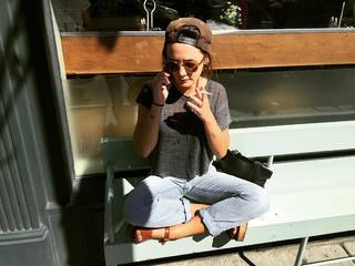 Addison Timlin feet photo thumbnail