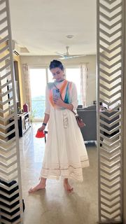 Additi Gupta feet photo 12