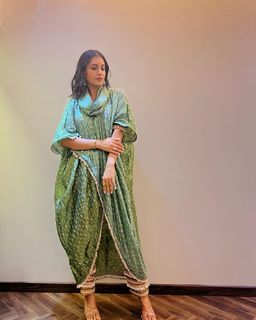 Additi Gupta feet photo 4