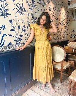 Additi Gupta feet photo 3