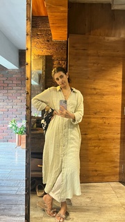 Additi Gupta feet photo 13