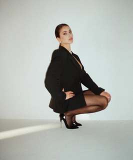 Adel Veigel feet photo 13