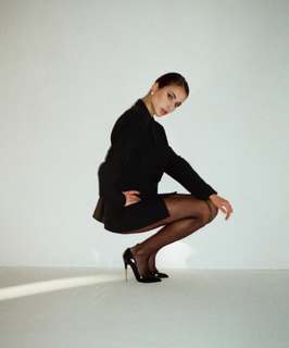 Adel Veigel feet photo 12