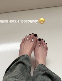 Adel Veigel feet photo 11