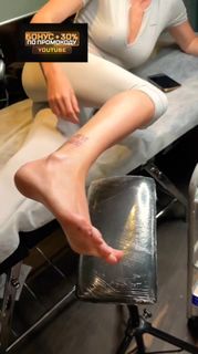 Adel Veigel feet photo 5