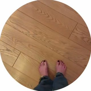 Adel Veigel feet photo 2
