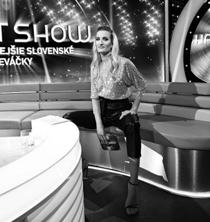 Adela Banásová feet photo 8