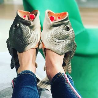 Adela Popescu feet photo 9