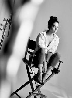Adelaide Kane feet photo thumbnail