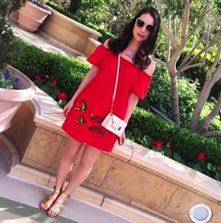Adelaide Kane feet photo thumbnail