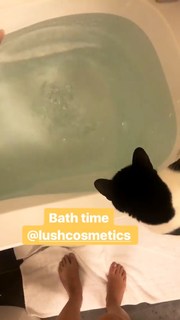Adelaide Kane feet photo thumbnail