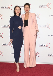 Adelaide Kane feet photo thumbnail