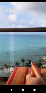 Adelaide Kane feet photo thumbnail