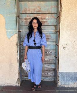 Adelaide Kane feet photo thumbnail