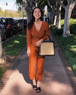 Adelaide Kane feet photo thumbnail