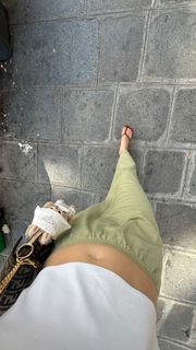 Adelaide Kane feet photo thumbnail