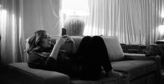 Adele feet photo thumbnail