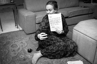 Adele feet photo thumbnail