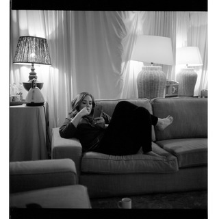 Adele feet photo thumbnail