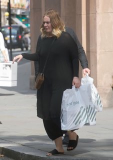 Adele feet photo thumbnail