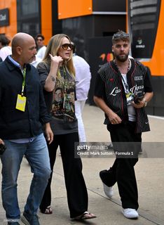 Adele feet photo 4