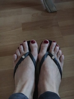 Adele Silva feet photo thumbnail