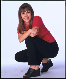Adele Silva feet photo thumbnail