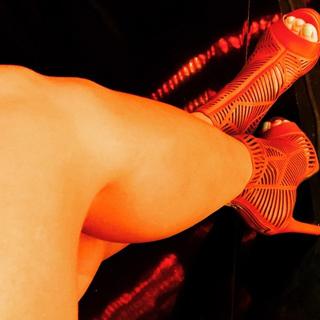Adianez Hernández feet photo 1