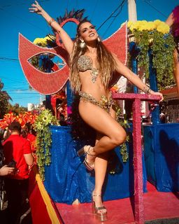 Adianez Hernández feet photo 5