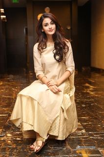Aditi Arya feet photo 3