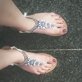 Aditi Bhatia feet photo 12