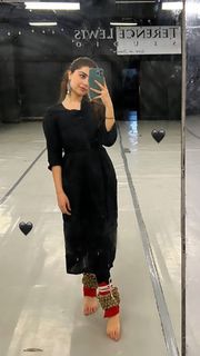 Aditi Bhatia feet photo 11