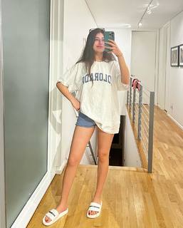 Aditi Bhatia feet photo 9