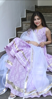 Aditi Bhatia feet photo 7