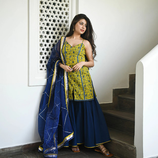 Aditi Bhatia feet photo 14