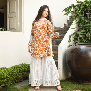 Aditi Bhatia feet photo 9