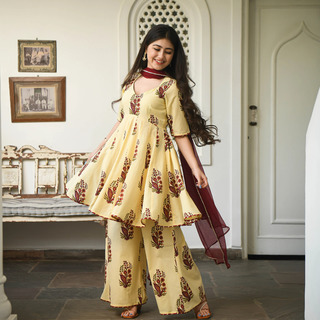 Aditi Bhatia feet photo 4