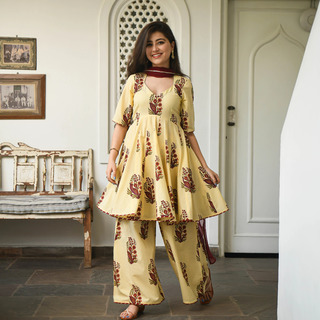 Aditi Bhatia feet photo 3