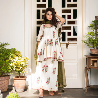 Aditi Bhatia feet photo 1